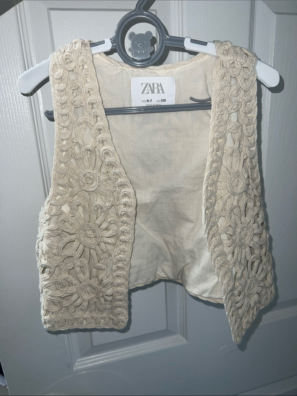 Zara Girls Floral Crochet Vest Size 6-7 Cream Boho Cottagecore - Picture 2 of 5